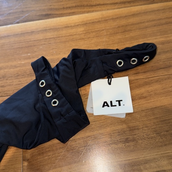 NWT ALT SWIMWEAR YAS bottom - Picture 14 of 14